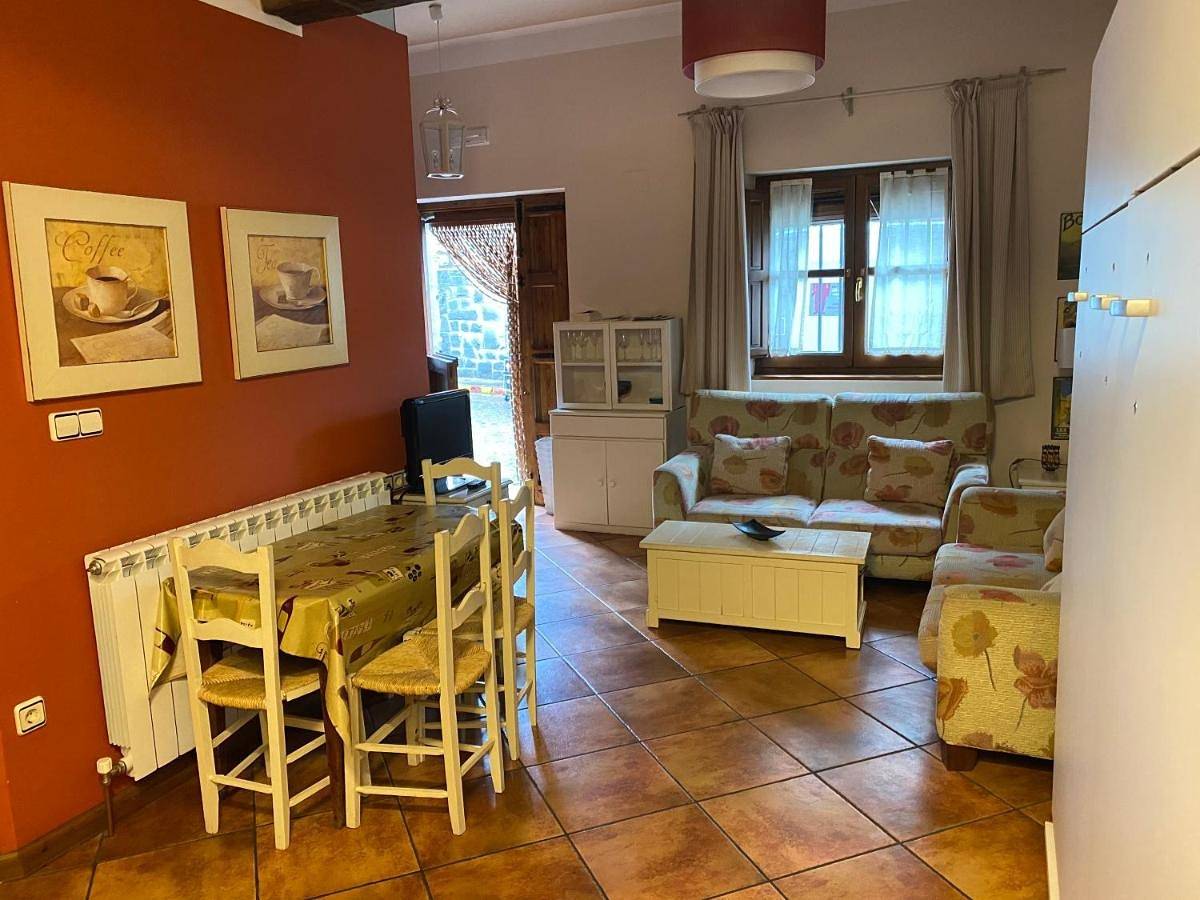 Casa Rural Marín in Hecho, Valle de Hecho