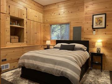 Glamping for 2 Guests in Cascade Range, Washington, Picture 4
