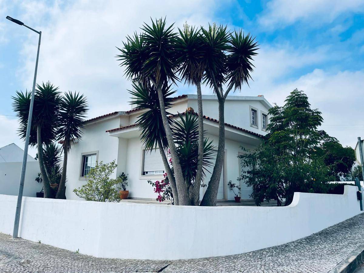 Casa do Canto - Uma casa no campo, perto da praia. in Óbidos, Leiria distrito