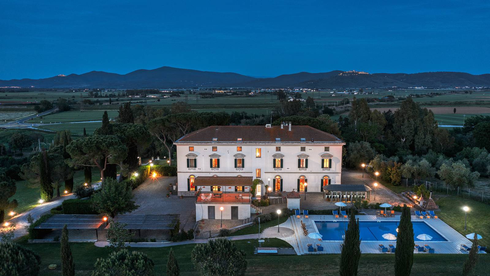 Glamping per 26 Persone in Maremma