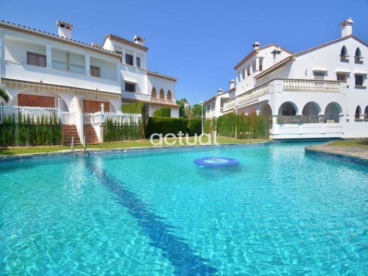 Gemütliches Reihenhaus, strandnah, Terrasse, Gemeinschaftspool, Wifi und Parkplatz in Platja d'Aro in Platja d'Aro, Costa Brava