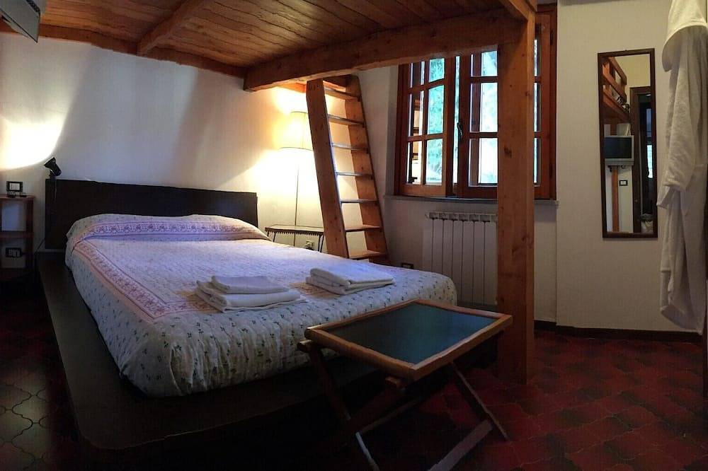 Townhouse in a seaside residence in Fondi, Pontinische Ebene