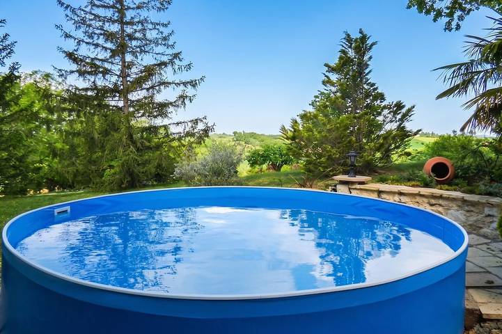 Gîte pour 4 personnes, avec Terrasse à Montpezat-de-Quercy