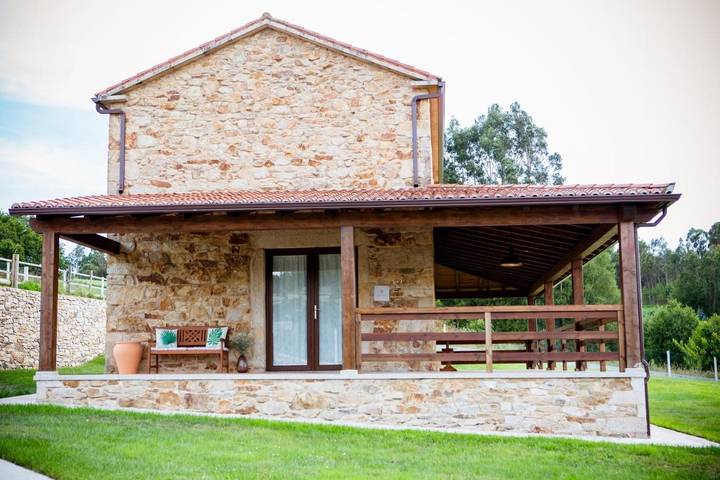 Casa de vacaciones para 6 personas, con piscina para niños y piscina además de jardín y vistas en Provincia de Pontevedra - 2