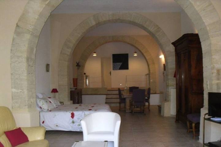 Gîte pour 2 personnes, avec piscine ainsi que jacuzzi et jardin à Alignan-du-Vent - 4