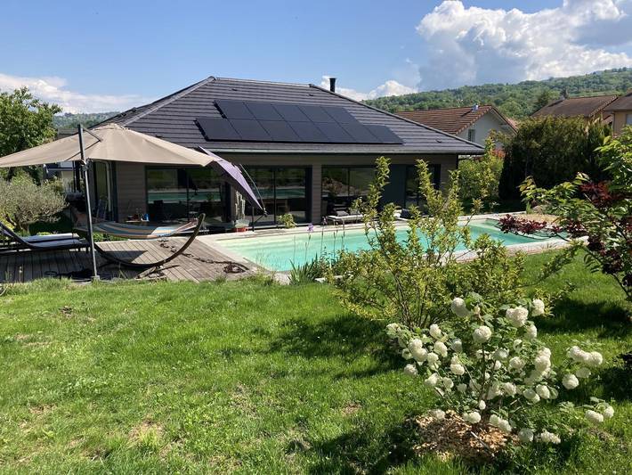 Gîte pour 6 personnes, avec piscine ainsi que terrasse et jardin - 1