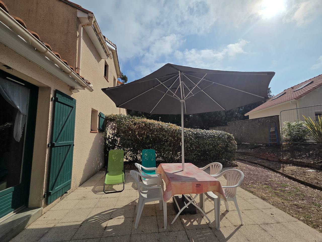 ¡Acogedora casa a 50m del mar con terraza y parking privado! in Saint-Brevin-les-Pins, Côte de Jade