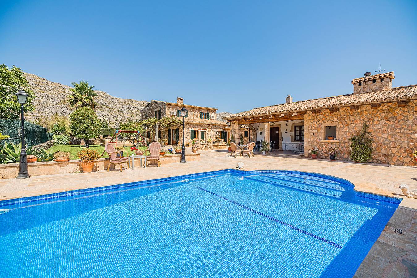 Villa 'Toni Mosca' mit Bergblick, Wi-Fi und Klimaanlage in Pollença Stadt, Pollença