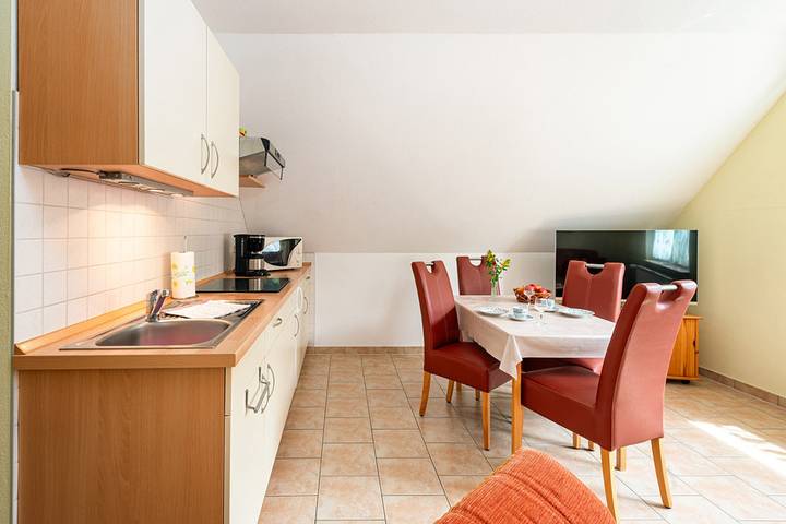 Ganze Ferienwohnung, Fewo Sommerwind 2 in Glowe, Rügen