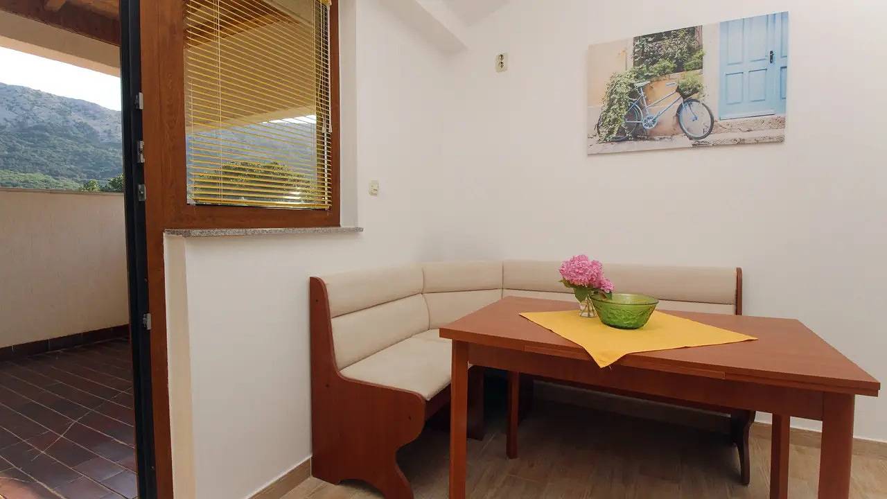 Ganze Ferienwohnung, Ferienwohnung für 2 Personen (29 m²) in Jurandvor in Baska, Krk