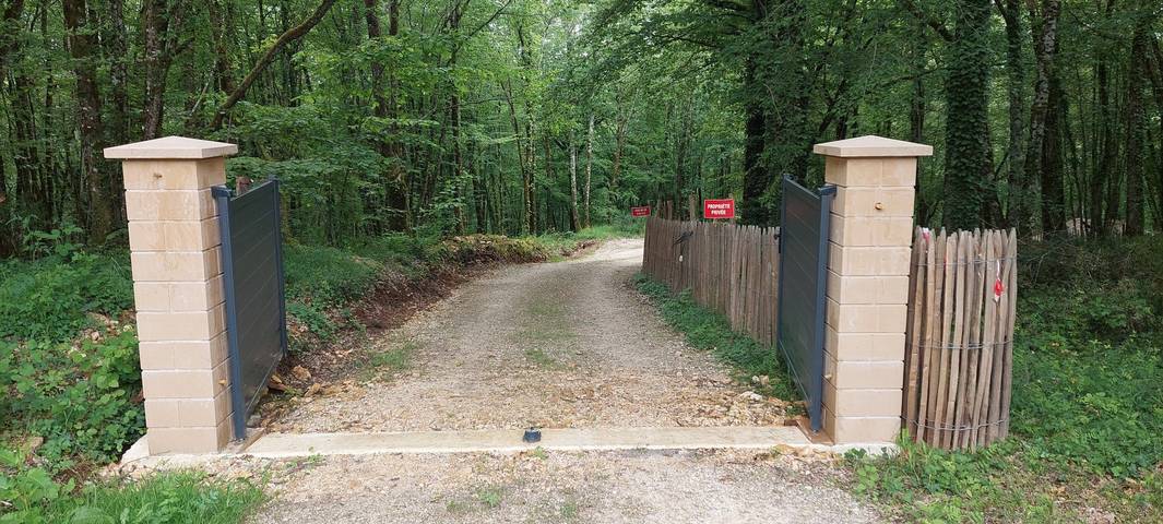 Gîte pour 6 personnes, avec piscine ainsi que jardin et terrasse à Saint-André-d'Allas - 3