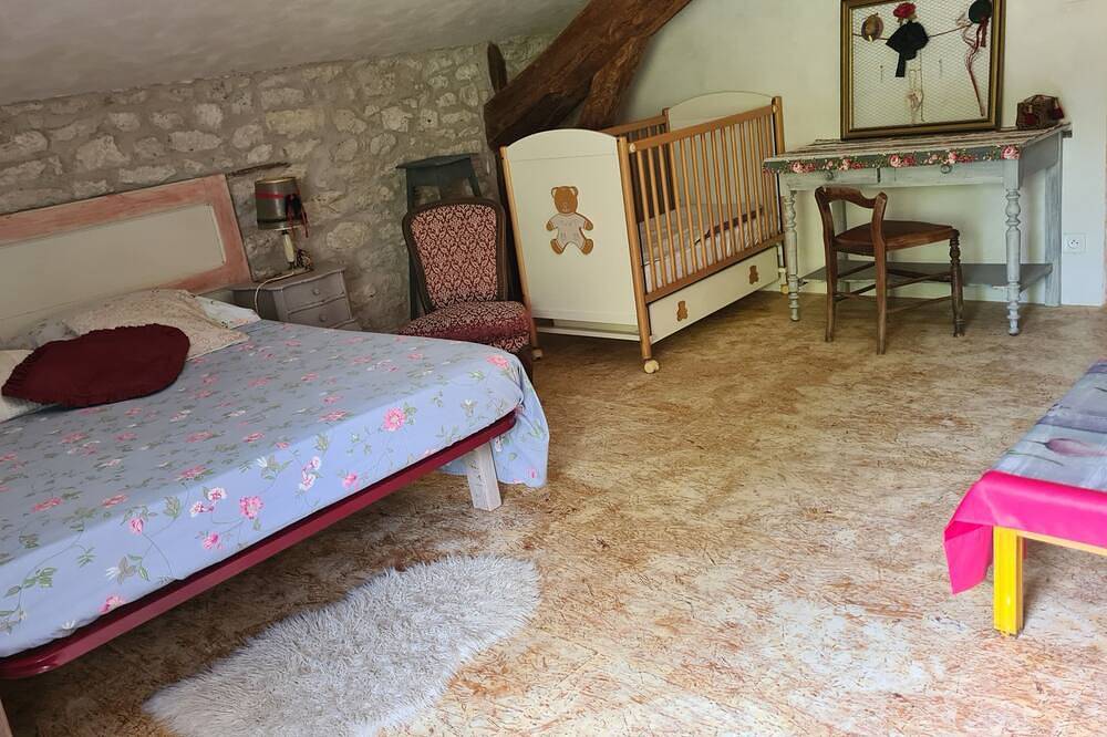 Piscine débordement chauf. privée Campagne Calme entre Lauzerte Médiéval Montcuq in Bouloc, Quercy