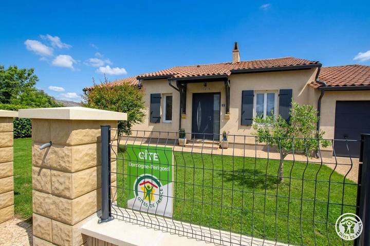 Gîte for 6 people, with terrace - 1