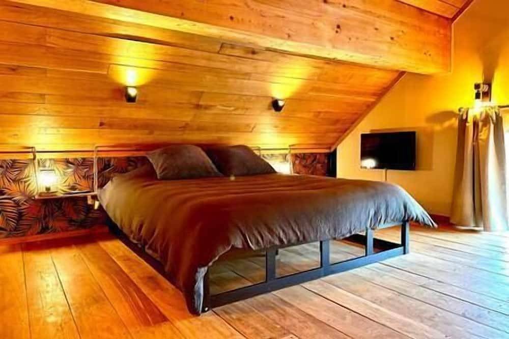 Hour House 1 - Honeymoon in Houyet, Region Namur