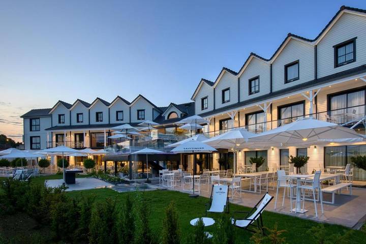 Hôtel pour 2 personnes, avec Terrasse et Jacuzzi ainsi que Piscine et Sauna à Anzin-Saint-Aubin