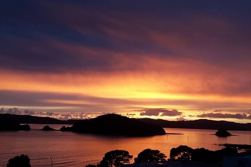 Ganze Wohnung, Atemberaubender Meerblick-private-voll ausgestattete-makellos in Paihia, Bay Of Islands