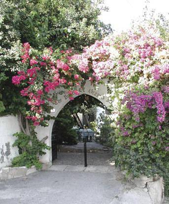Hôtel pour 2 personnes, avec jardin et vue dans Πισσούρι