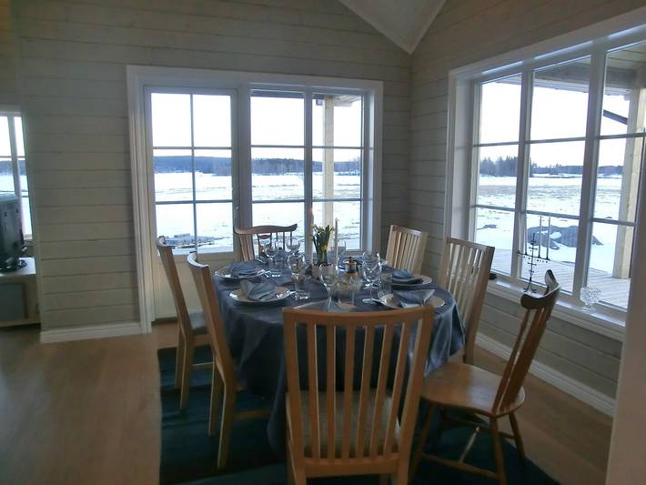 Block-Ferienhaus mit am See mit hohem Standard in Lindesberg, Örebro und Umgebung