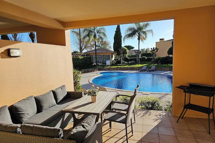 Appartement de vacances pour 4 personnes, avec piscine ainsi que jardin et terrasse - 1