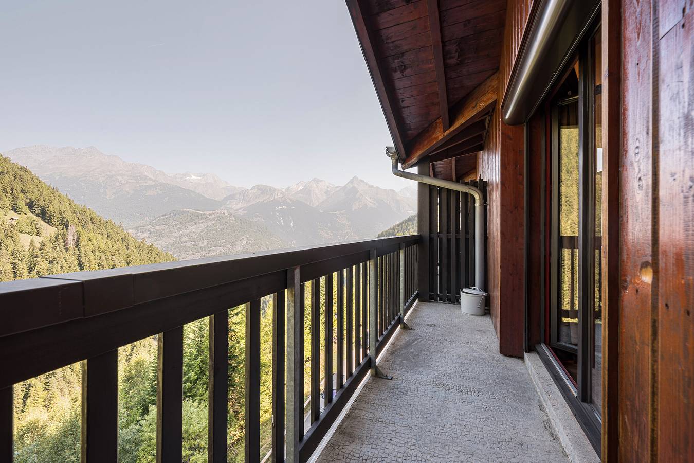 Apartamento entero, Apartamento 'Le Grand Argentier' con vistas a la montaña, balcón y Wi-Fi in Valfréjus, Modane