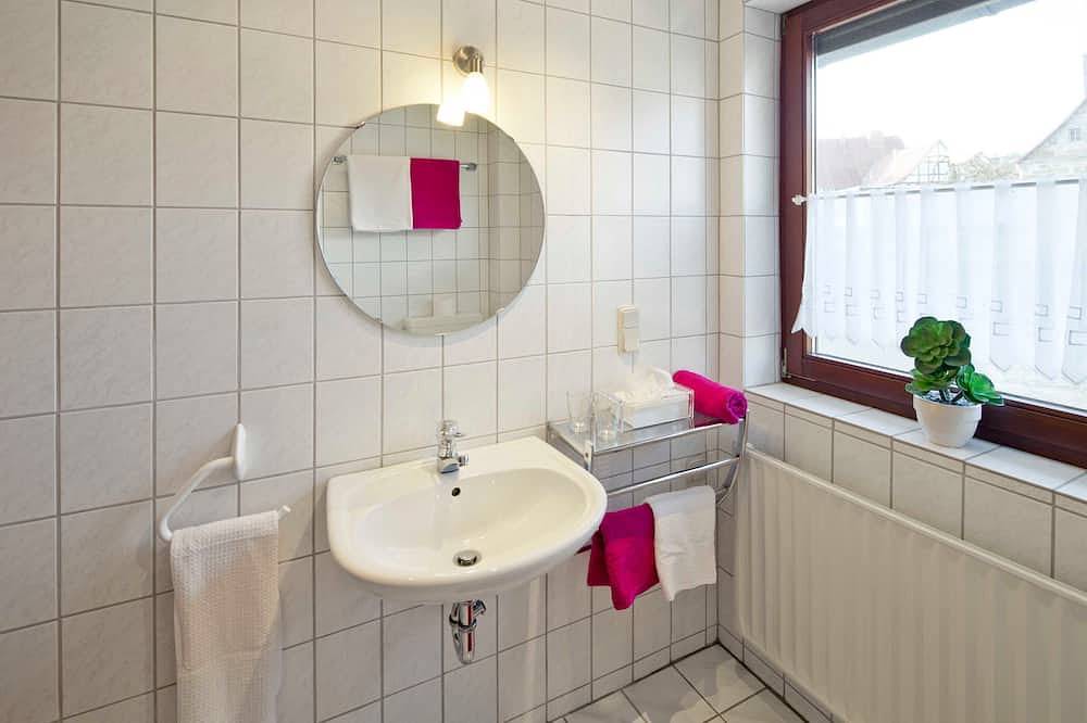 Ganze Wohnung, Ferienwohnung 2 - Ferienwohnung am Edersee in Bringhausen, Edertal