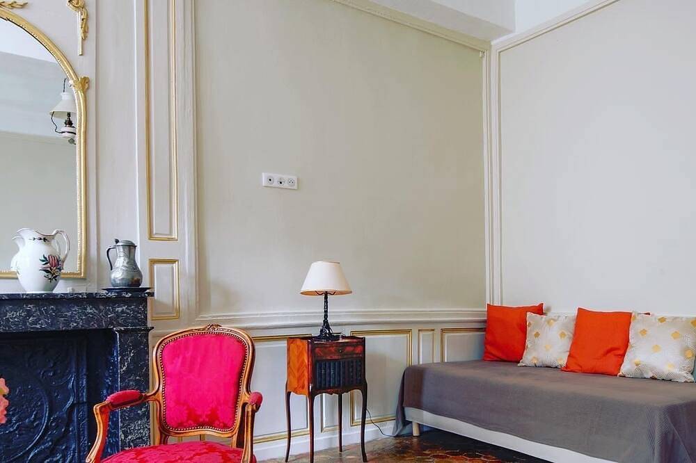 Château 15 couchages Luxe/idéal fête + Salle de réception neuve & chic en option in Villotran, Oise