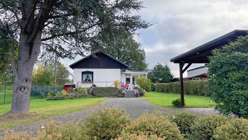 Ferienhaus für 3 Personen, mit Ausblick und Garten sowie Terrasse, mit Haustier in Bonn und Umgebung