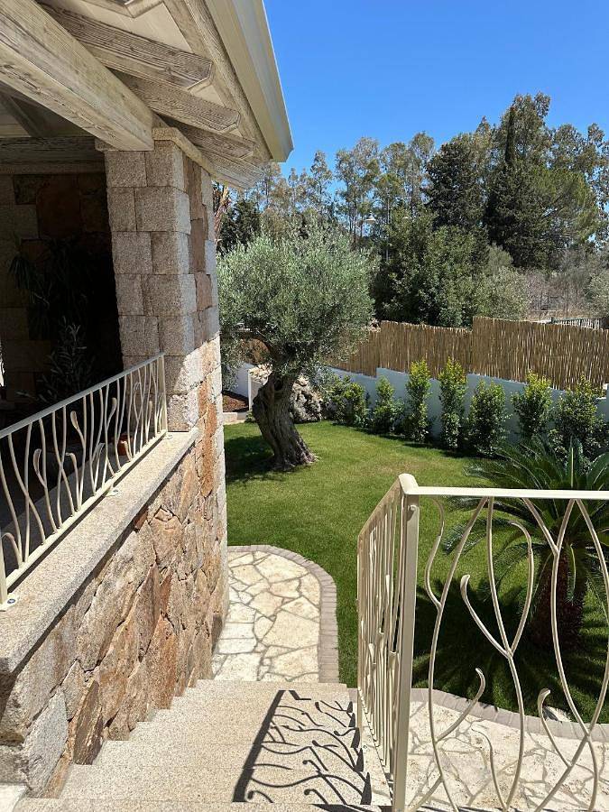 Location de vacances pour 8 personnes, avec piscine et jardin à Castiadas - 3