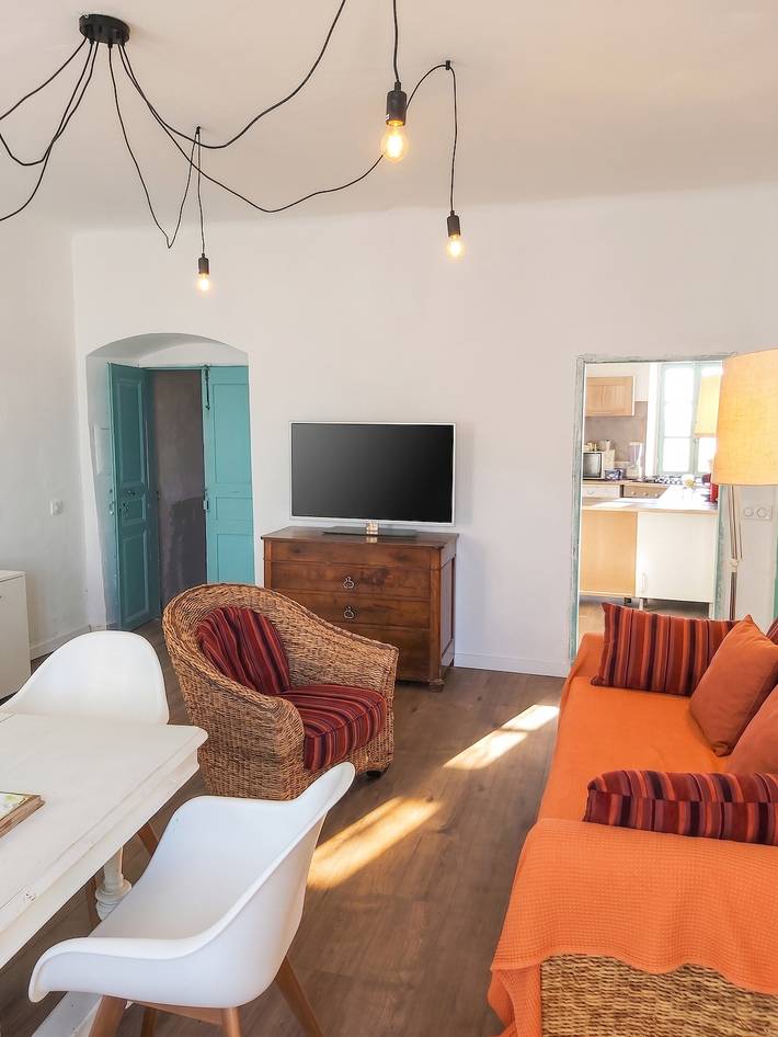 Apartamento entero, Apartamento encantador en Algajola con terraza in Algajola, Region de Calvi