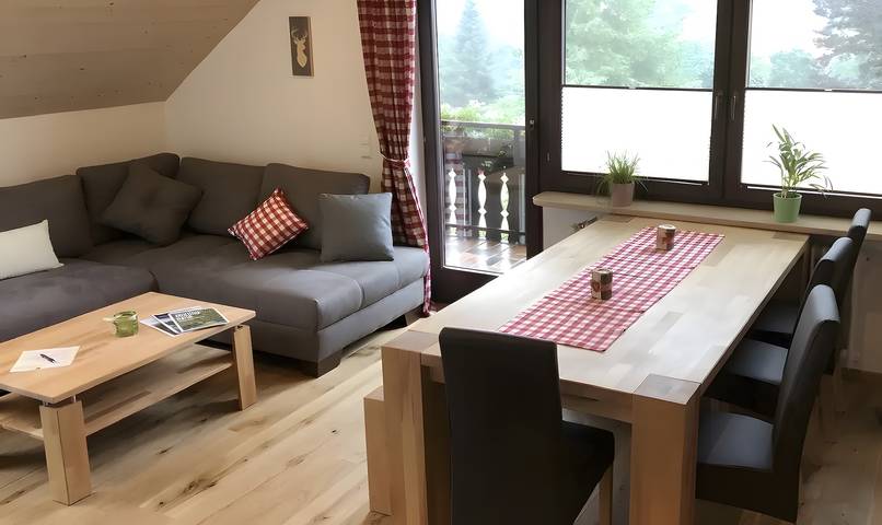 Ganze Wohnung, Ferienwohnung 'Kaltenbach' mit Balkon und Wi-Fi in Enzklösterle, Nordschwarzwald