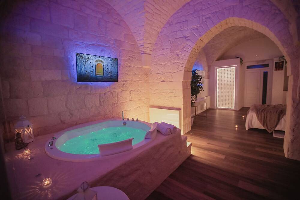Malely Suite – Lujo, romance y relax en el corazón de Martina Franca in Martina Franca, Provincia de Taranto