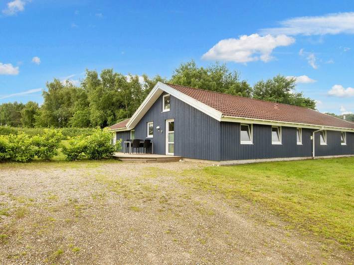 Ferienhaus für 12 Personen, mit Whirlpool und Terrasse sowie Garten und Pool in Nordborg - 4