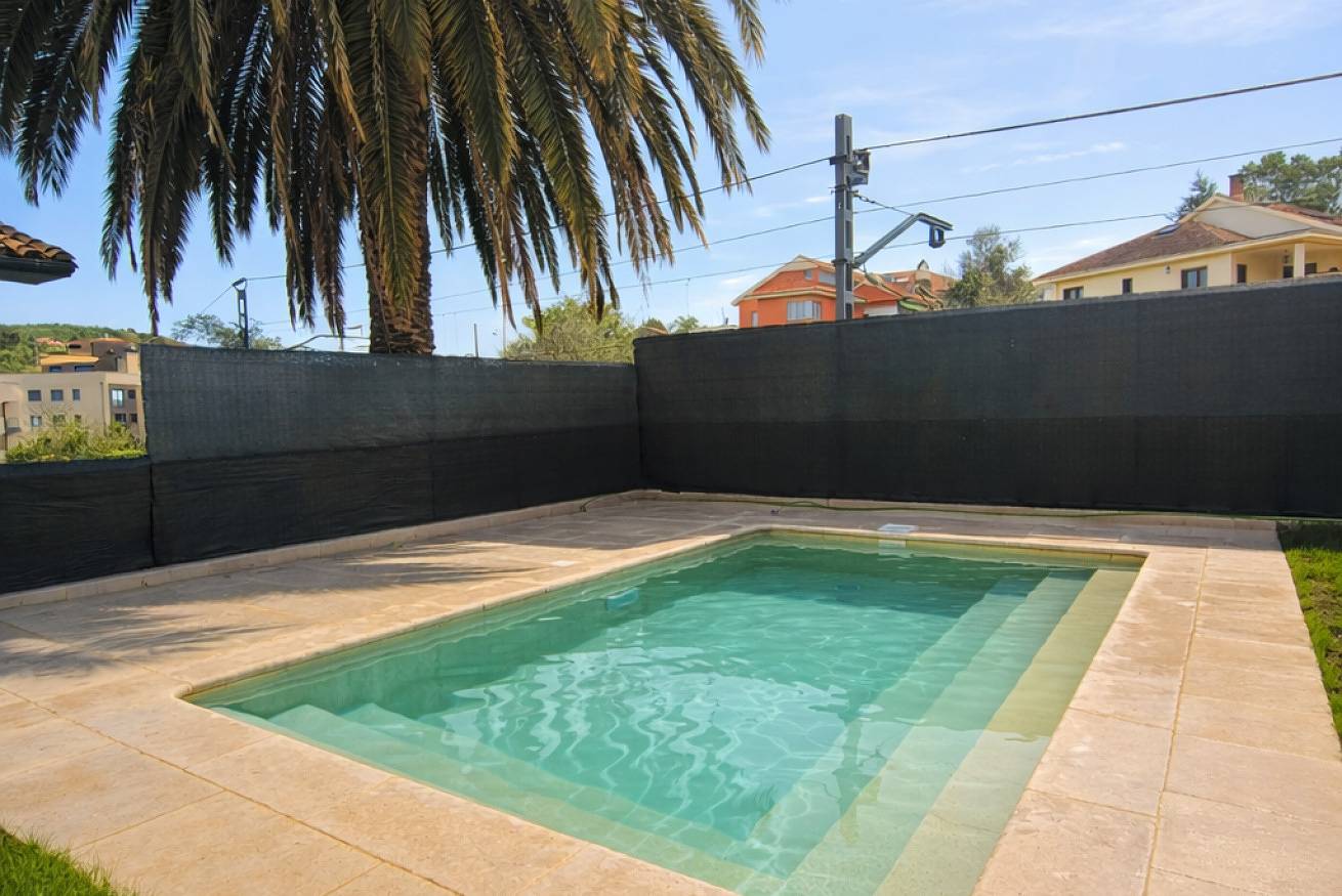 Apartamento entero, R2R - Casa independiente con piscina y garaje - 13A07 in Ribadesella, Costa Verde