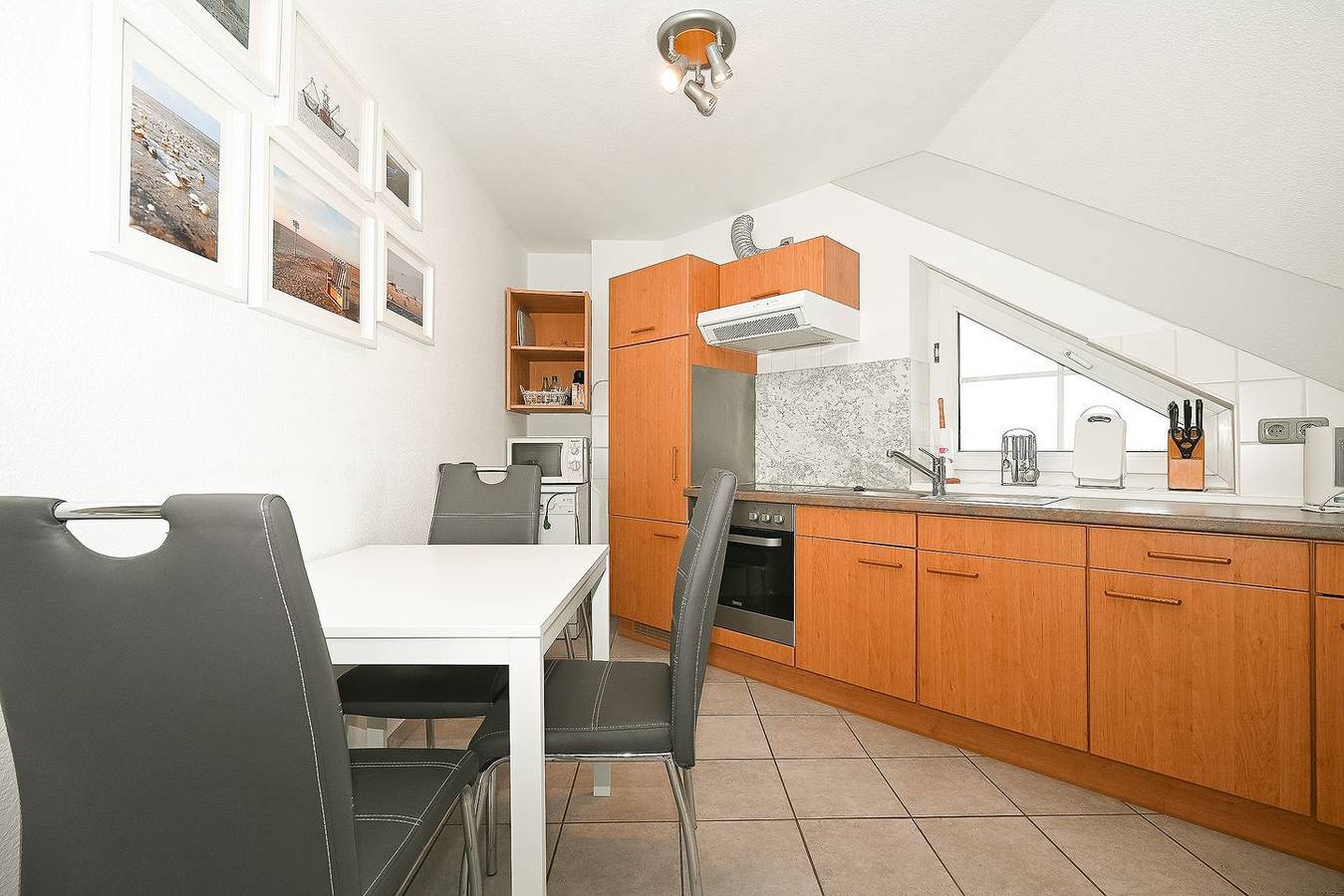 Ganze Wohnung, Küstentraum: Gemütliche Maisonette-Wohnung mit Schwimmbadnutzung in Büsum, Nordseeküste