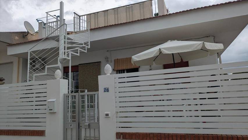 Villa per 4 persone, con giardino e panorama in Santa Croce Camerina