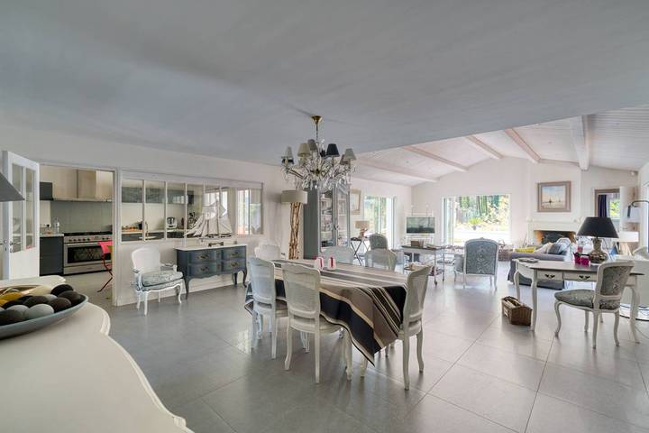 Gîte pour 11 personnes, avec piscine à Ars-en-Ré - 2