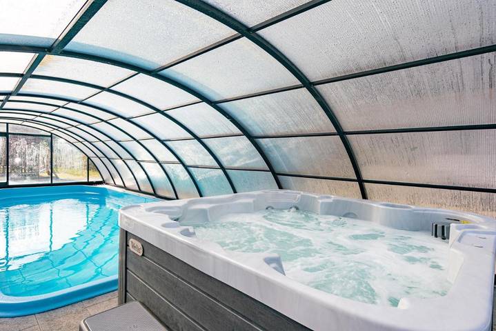 Ferienhaus für 8 Personen, mit Garten und Sauna sowie Pool und Ausblick, kinderfreundlich - 1