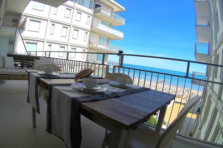 Holiday apartment for 6 people, with terrace - 1