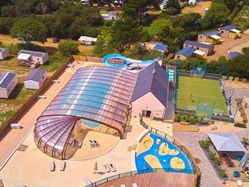 Tente pour 4 personnes, avec sauna et jacuzzi dans le Morbihan