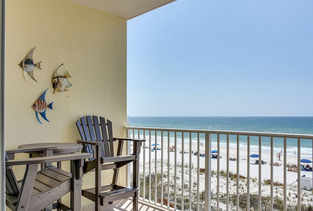 Vacation Apartment for 4 Guests in Gulf Shores, Alabama Gulf Coast