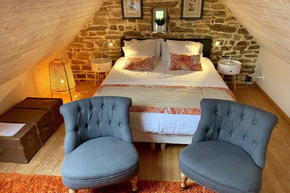 Netter Penty mit Pool, ruhig und in der Nähe der Strände in Gouesnach, Côte de Cornouaille