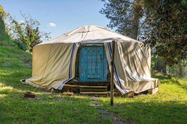 Casa vacanza per 3 persone, con giardino e piscina nonché panorama in Pontedera