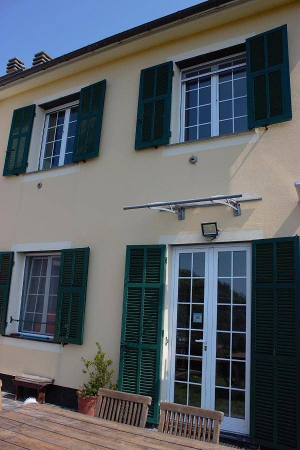Ferienhaus für 6 Personen, mit Terrasse und Garten sowie Pool und Ausblick