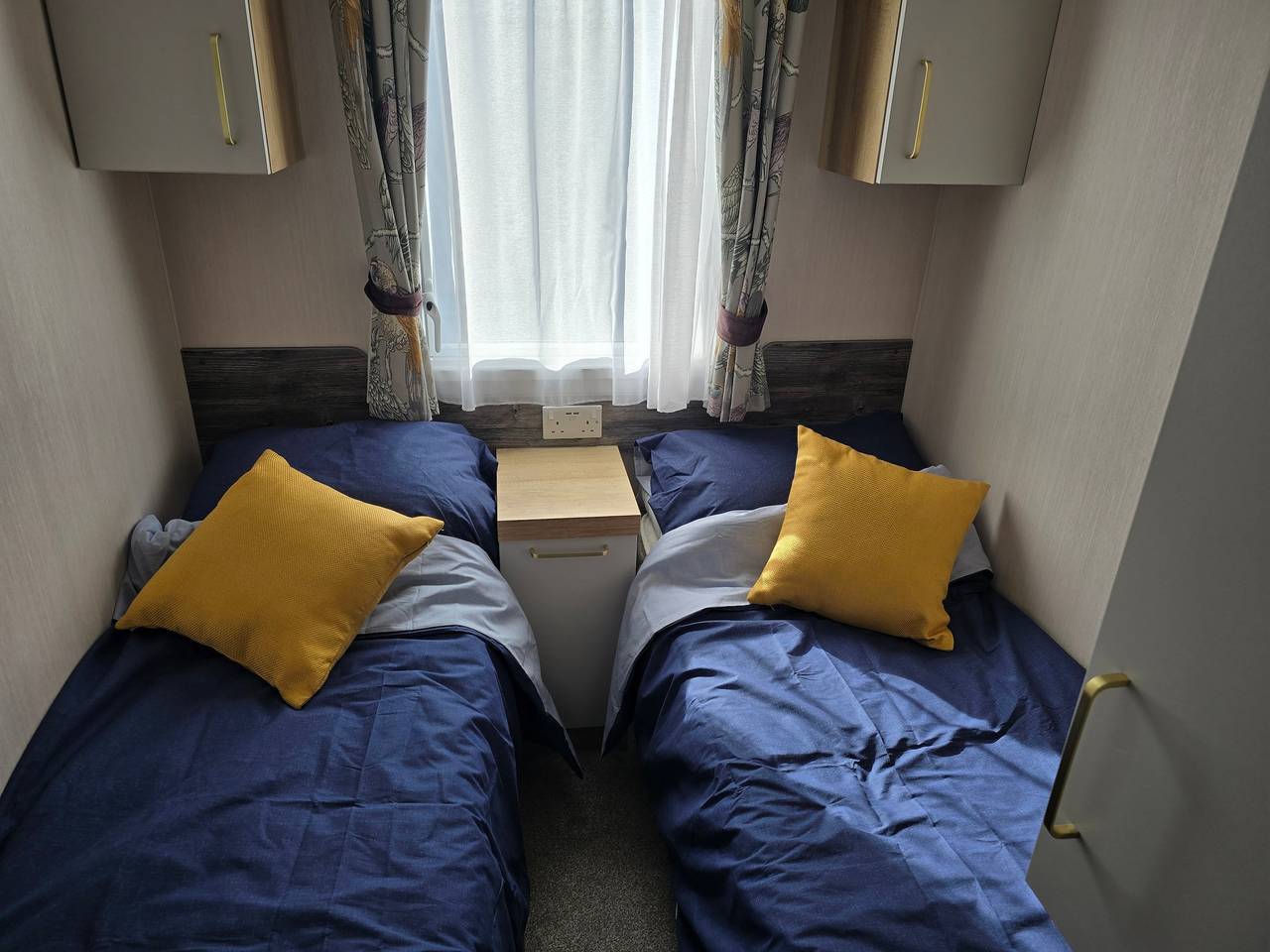 3 Bed-Sleeps 8-Free Parking-5 Min to Beach in Highlands