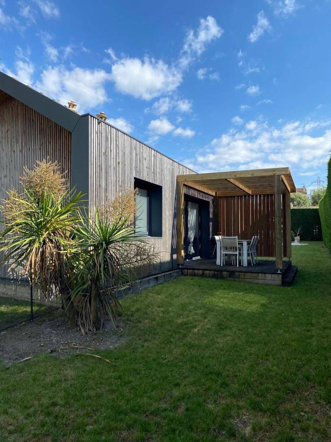 Appartement entier, One-Bedroom Apartment in Eysines, Région de Bordeaux