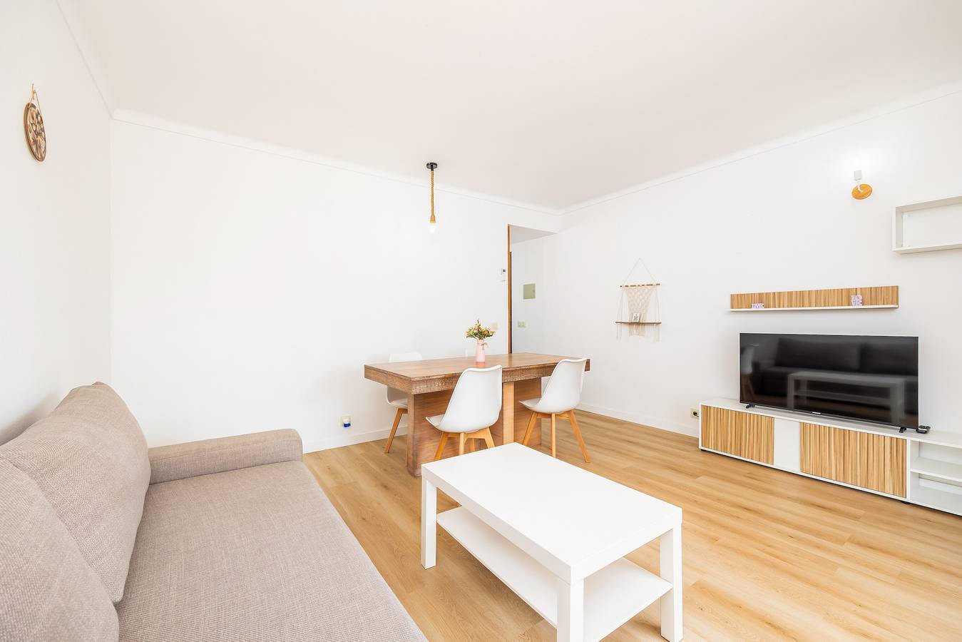 Entire apartment, Holiday Apartment "Felipe 2-4" with Terrace & Shared Pool (Tourist Taxes Included) in Cala d'Or, Santanyí