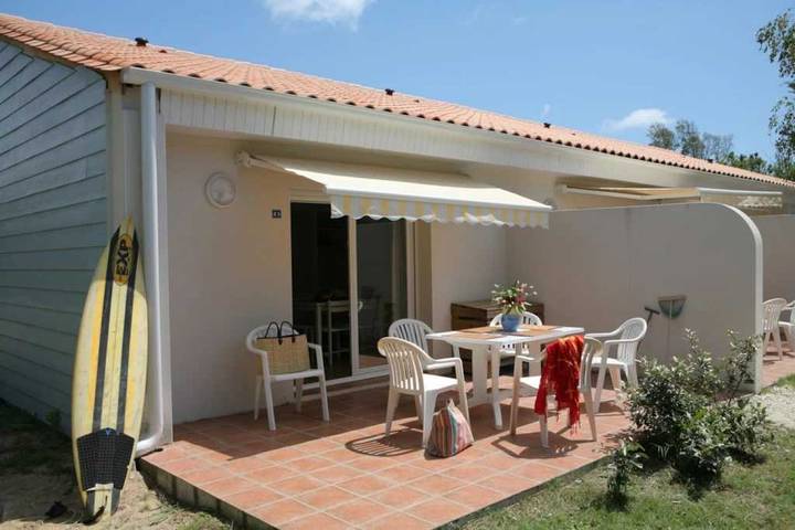 Vacation rental for 2 people, with children pool and terrace in Charente-Maritime