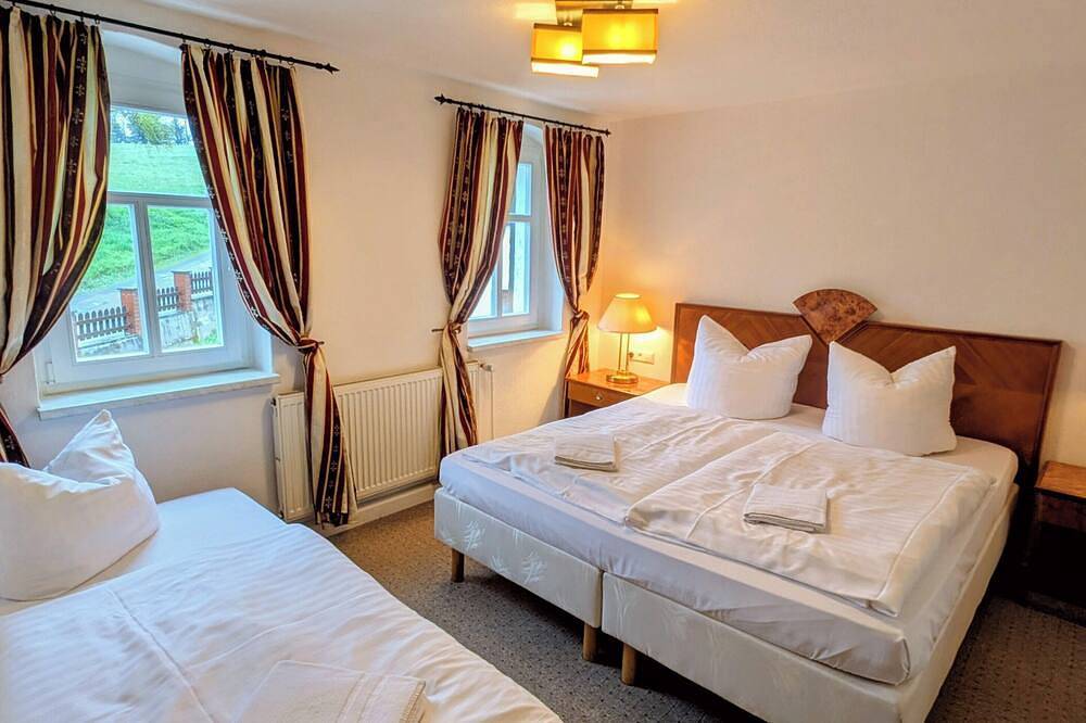 Feriendomizil Erzgebirge, Ferienhaus in ruhiger, \"All-In\", für die ganze Familie in Marienberg, Erzgebirge