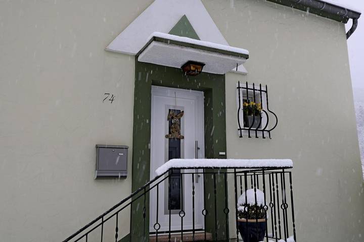 Gîte pour 5 personnes, avec vue et terrasse dans Gemund - 2