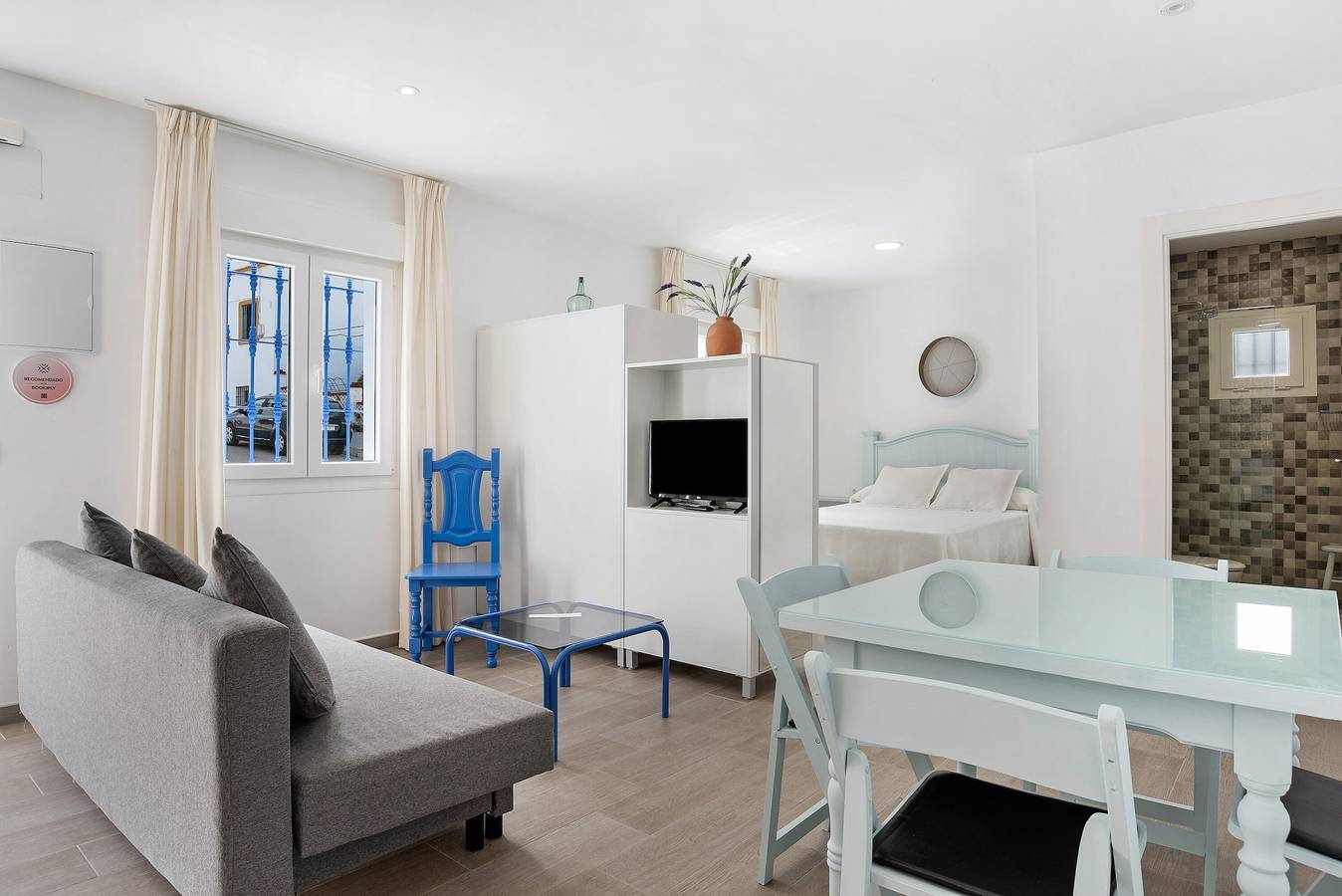 Ganze Wohnung, Ferienwohnung 'Casa de 10 - 3I' mit Bergblick, Gemeinschaftspool und Wlan in Vejer de la Frontera, Costa de la Luz